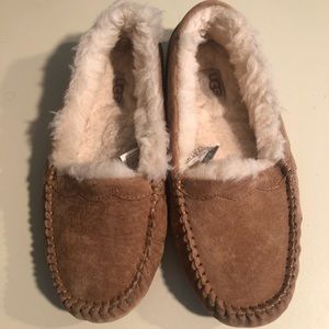 Ugh slippers size 7 EUC